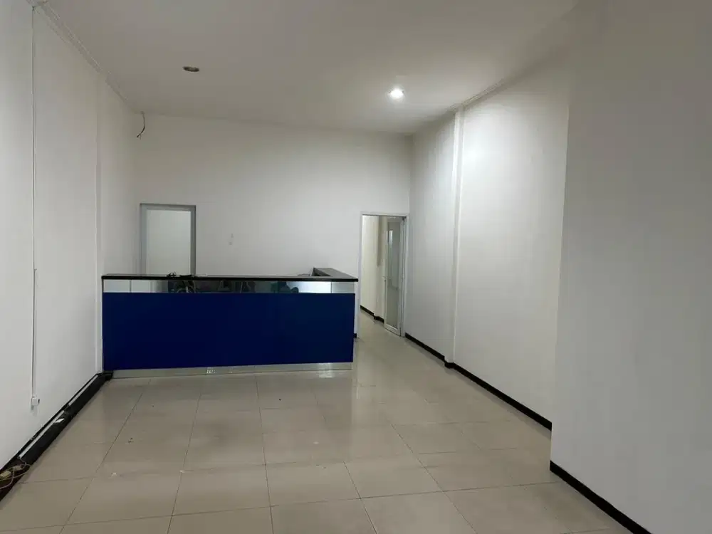 KARAPITAN, BANDUNG TENGAH. RUKO BARU 3 LANTAI DI KOTA BANDUNG