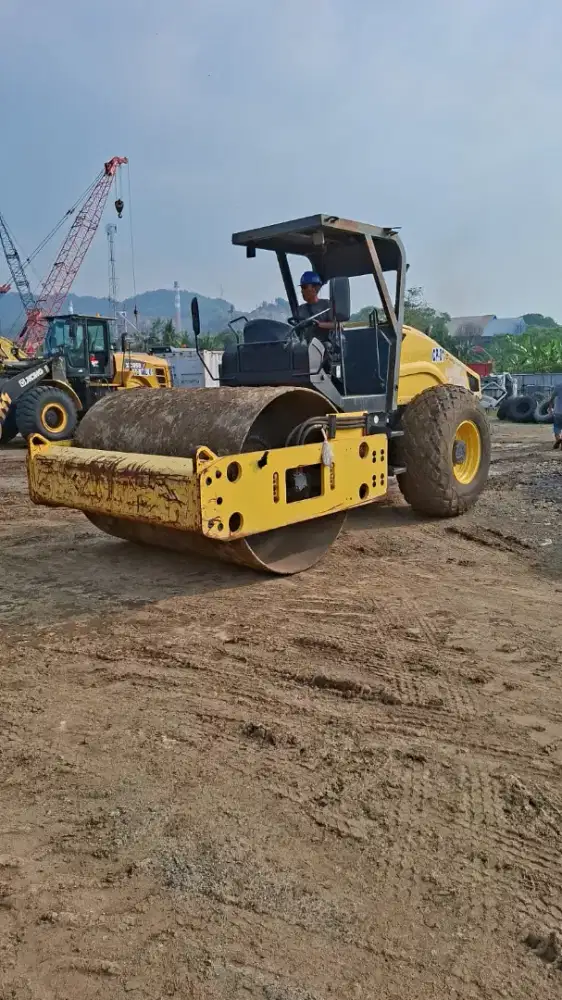 Vibro bomag BW211-40 tahun 2018