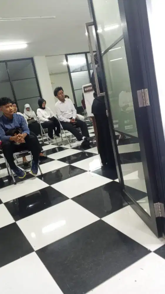 Lowongan office boy/girl
