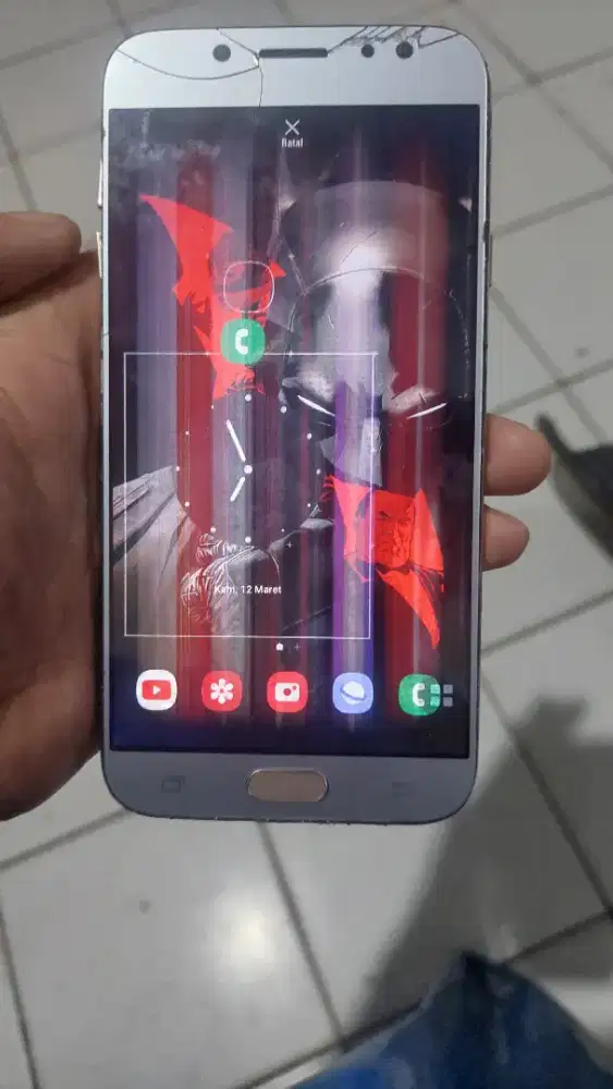 J7 pro minus lcd