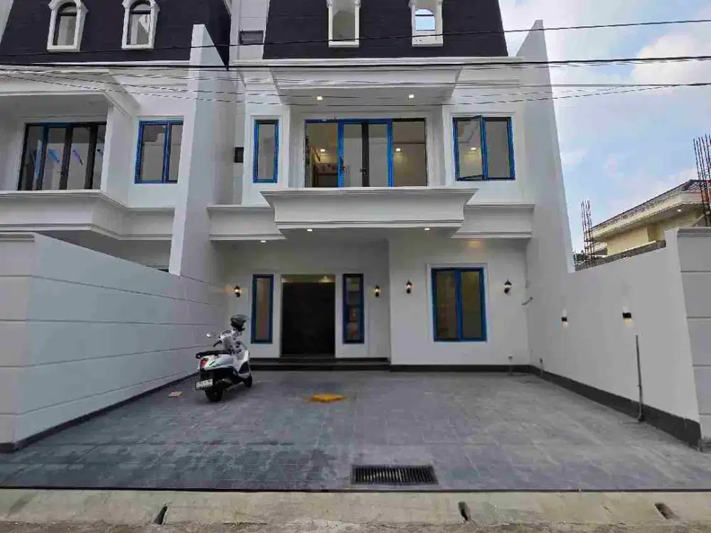 rumah baru klasik modern di Pondok Bambu Jaktim