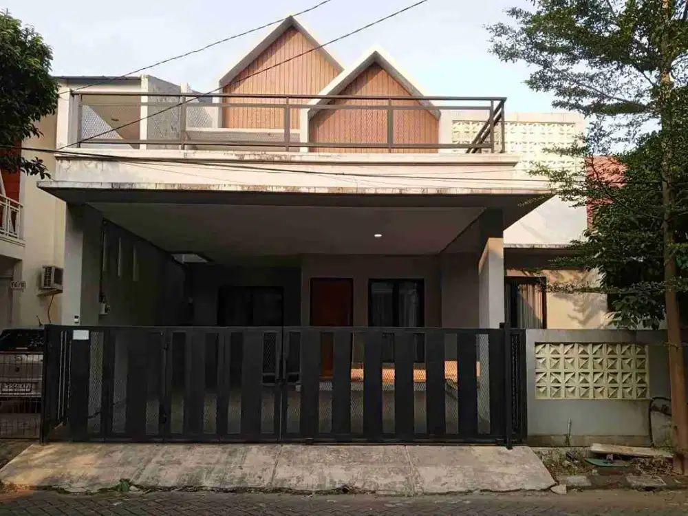 Sewa Rumah Cantik Kemang Pratama 3 Bekasi – 4 Kamar Tidur, Balkon Luas, Bebas Banjir