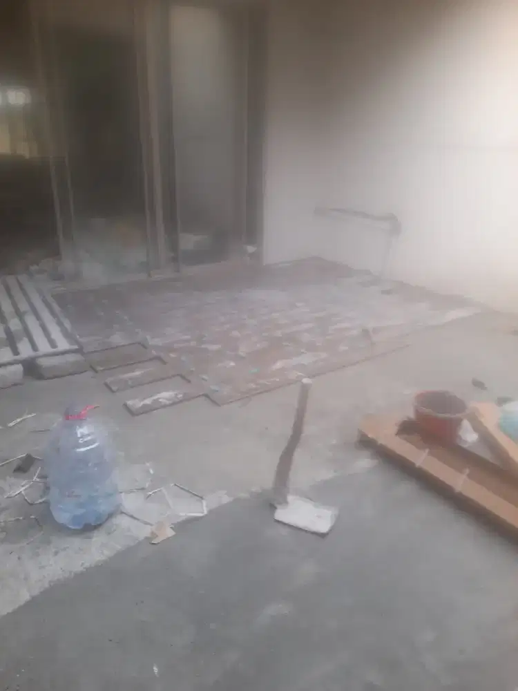 Pasang keramik dan renovasi
