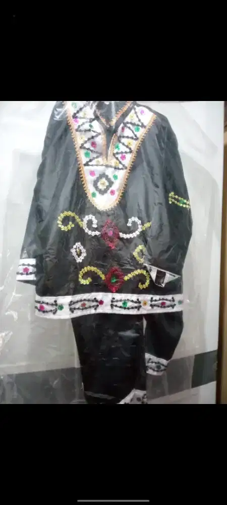Baju adat anak tk