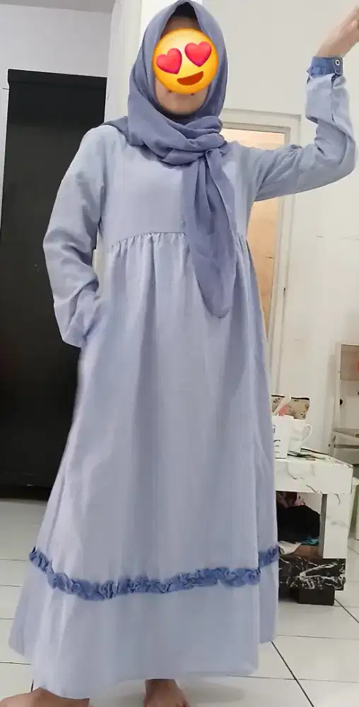 Baju muslimah dan kerudung