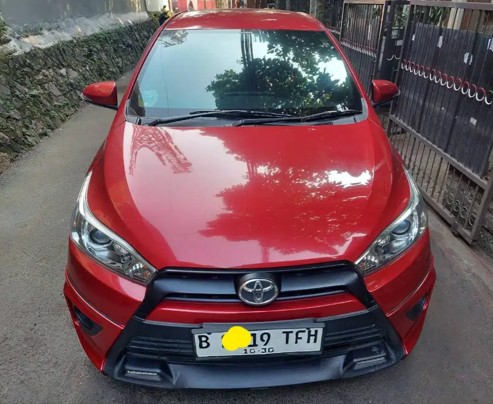 (Antik) Toyota Yaris 2015 Trd Sportivo Automatic Kilometer 52 Ribu
