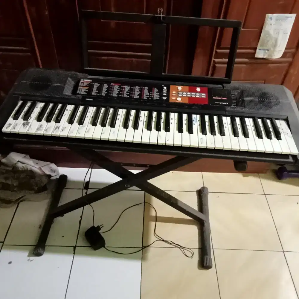 keyboad yamaha psr f51