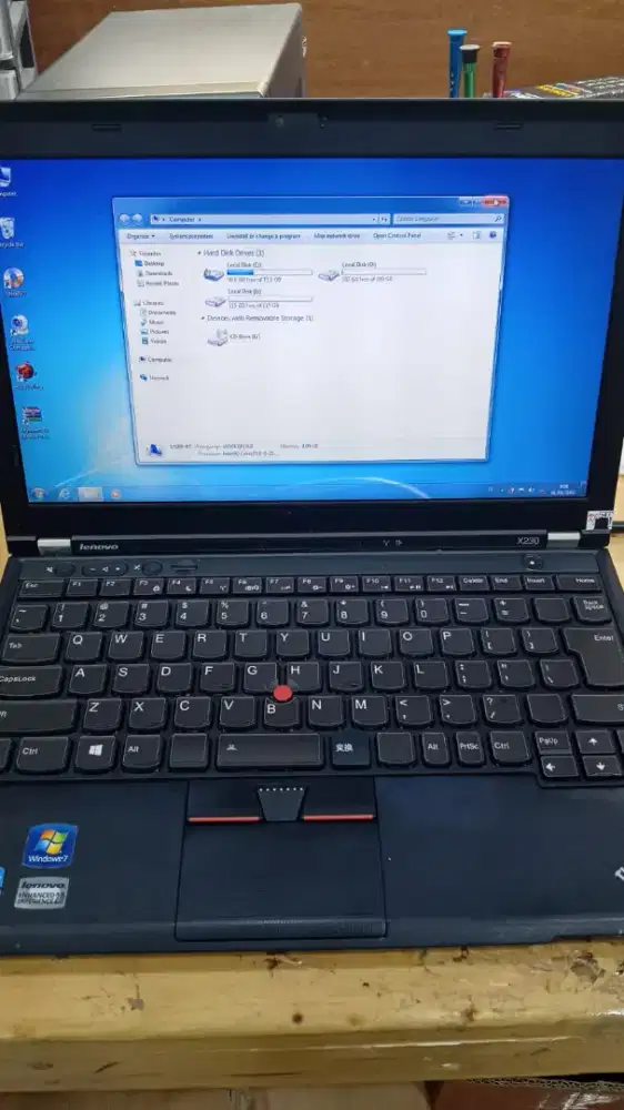 Murah laptop Lenovo x230 core i5 layar 12in masih mulus