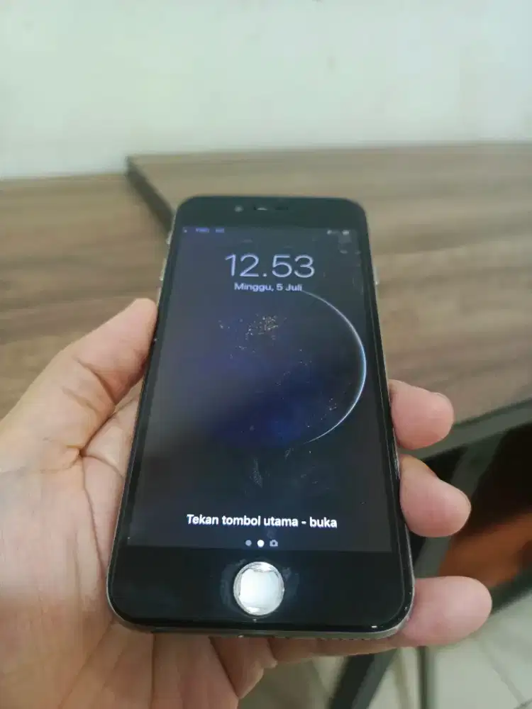 Jual santai Iphone 6 (64GB) warna space grey ex inter