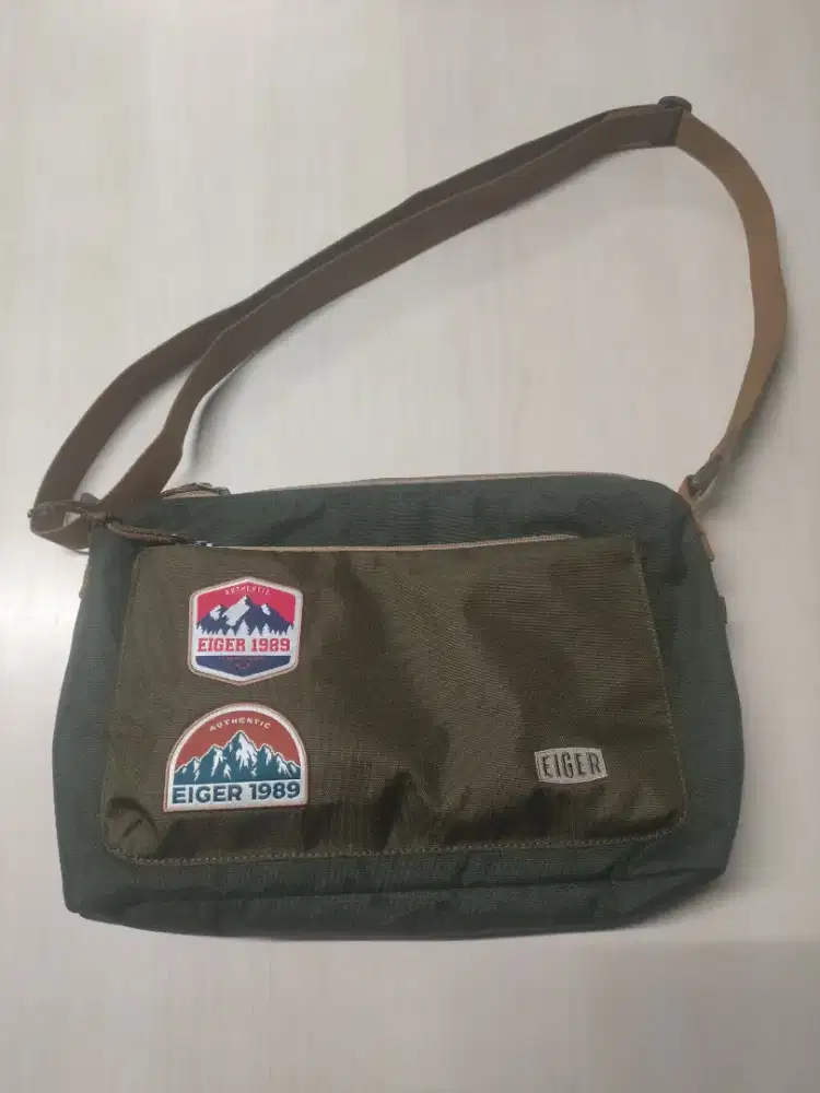 Tas Eiger Pathway Shoulder Bag, warna olive