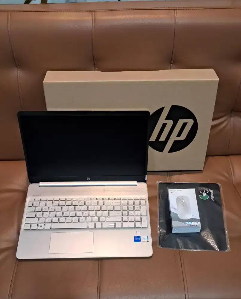 LAPTOP HP 15 core i5 1135G7 Ram 16Gb SSD 1TB iris Xe Grapick