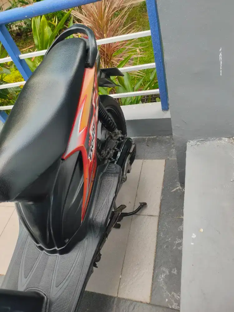 jual motor honda beat tahun 2012