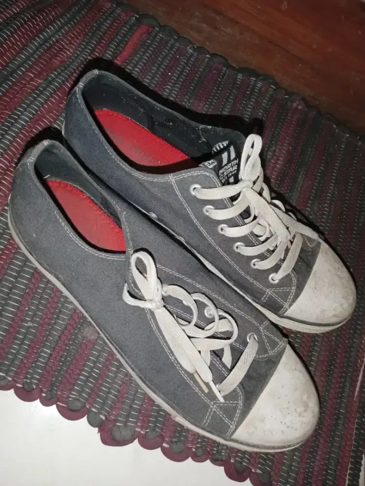 Sepatu sekolah North Star Pria BEKAS