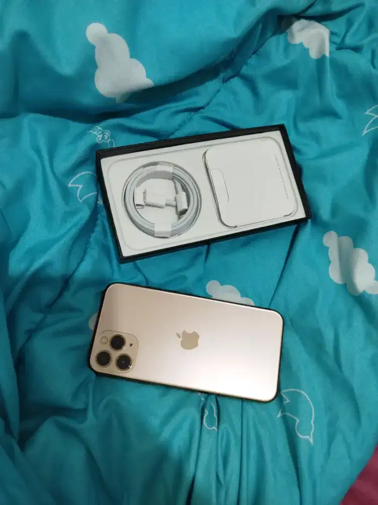 iPhone 11 pro 256gb yg mau aja pakek baru
