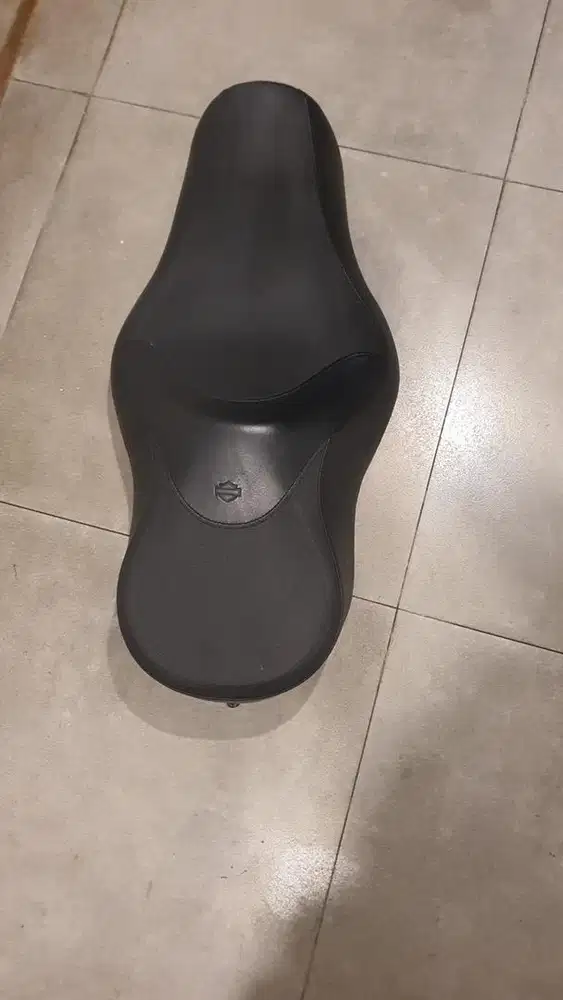 Sissy bar dan jok genuine harley
