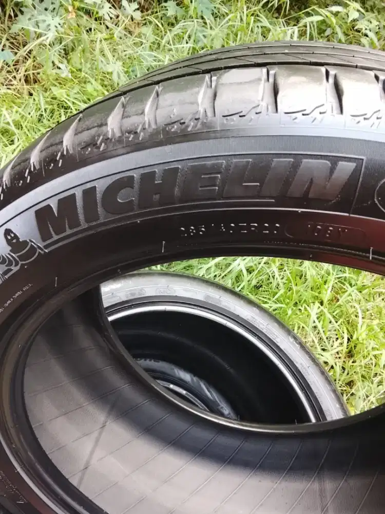 Michelin latitude 285 40 R20