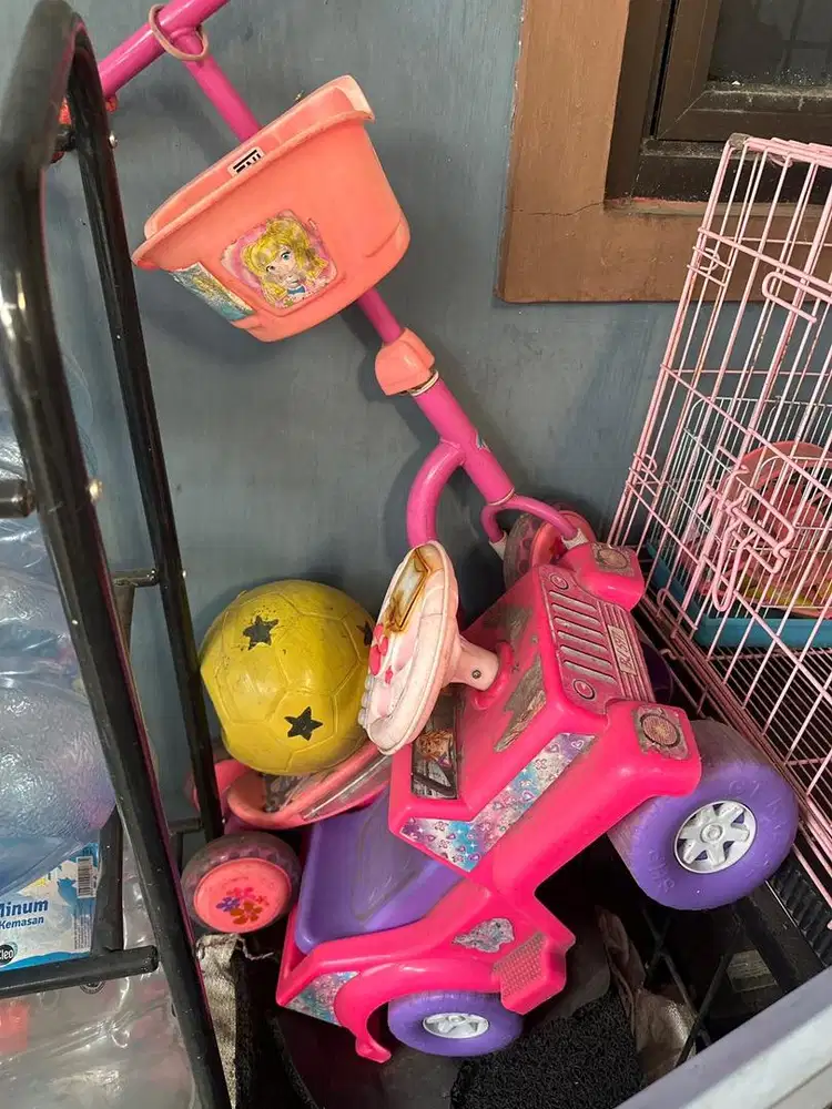 2 item Mobil2an dan skuter