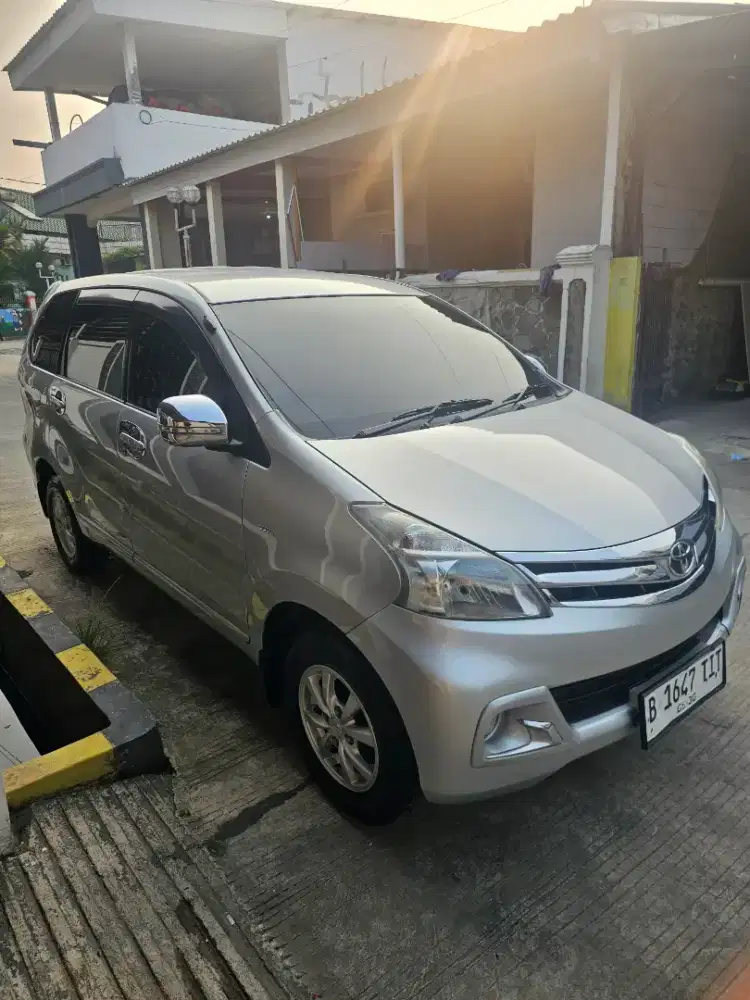 Toyota Avanza G 2015 AT Low KM