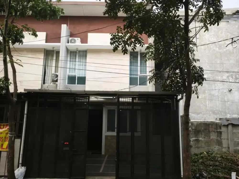 Dijual Cepat Rumah 2 Lantai Semi Furnish Siap Huni Minimalis Lokasi di Mekarwangi Bandung