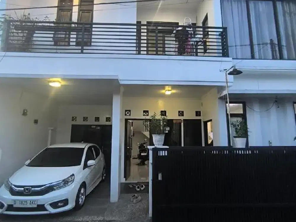 TURUN HARGA MURAH BANGET Rumah di RIUNG Bandung sayap MARGAHAYU RAYA METRO 2 LANTAI dijual 850 jutaan