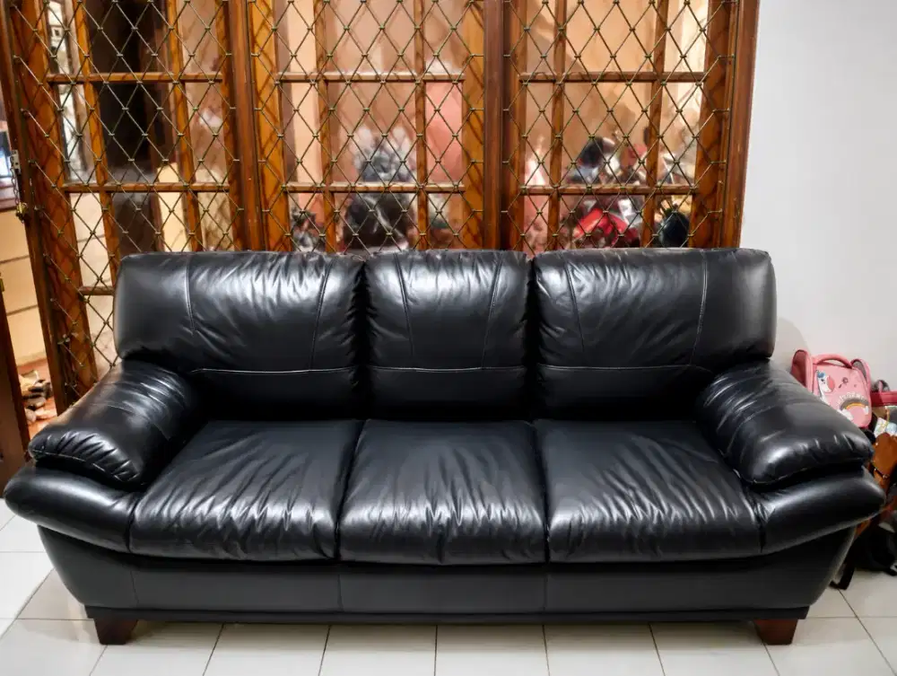 Sofa vivere 3 dudukan empuk original dan kokoh harga nego