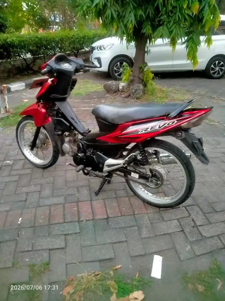 Revo th 2008 murah