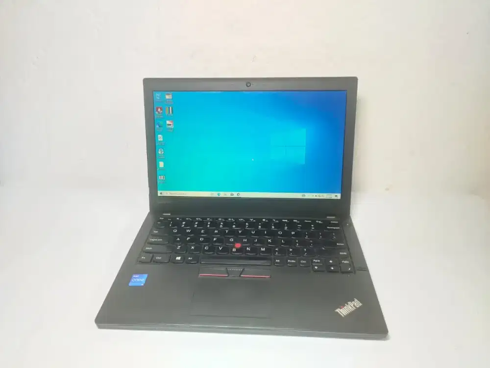 B936 Lenovo thinkpad X260 core i5 generasi 6 Ram 8GB ssd 256GB