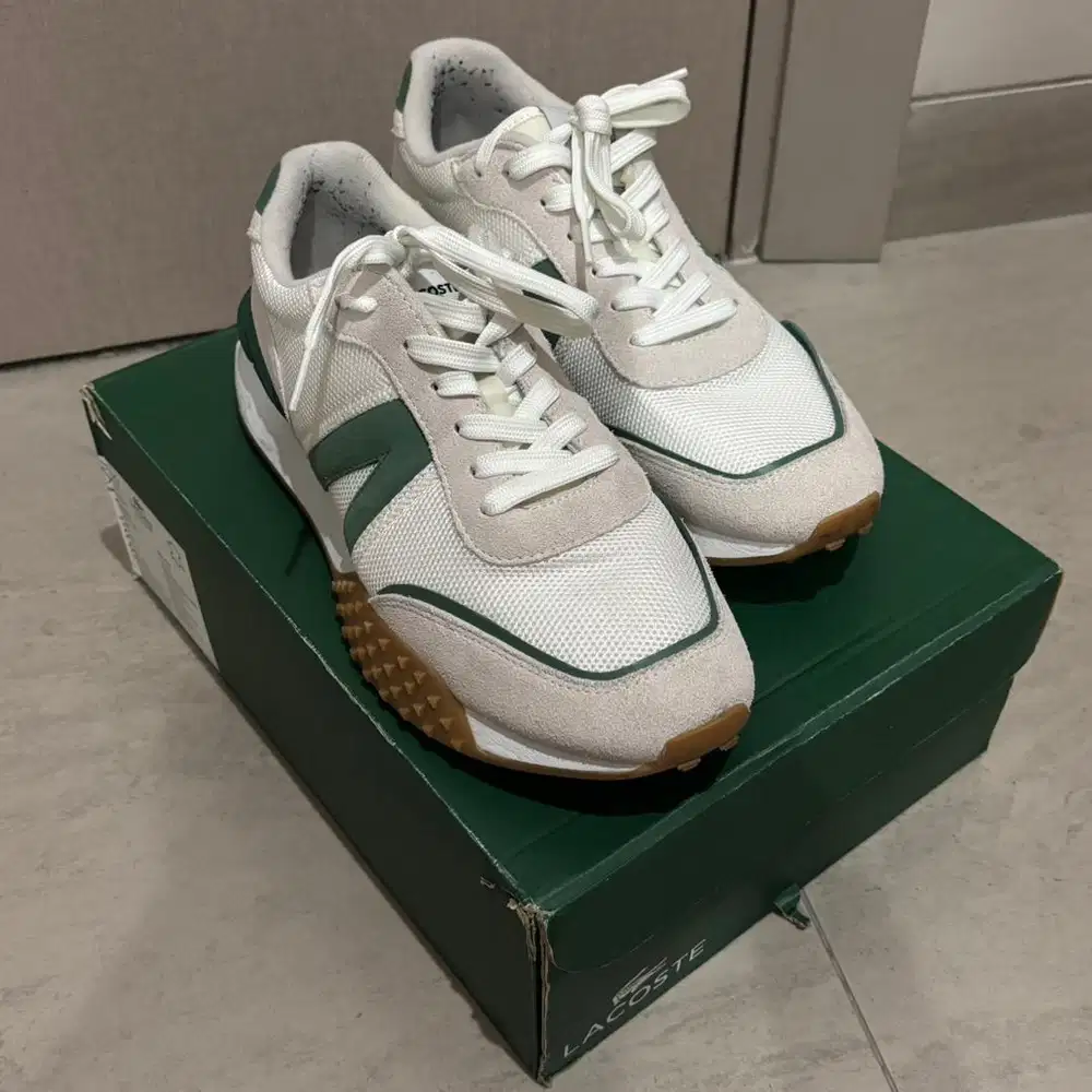 Sepatu Sneakers Tennis Lacoste Baru