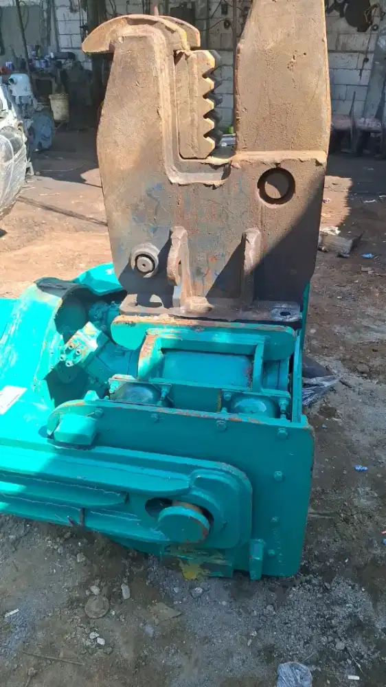 vibro hammer / sheet pile
