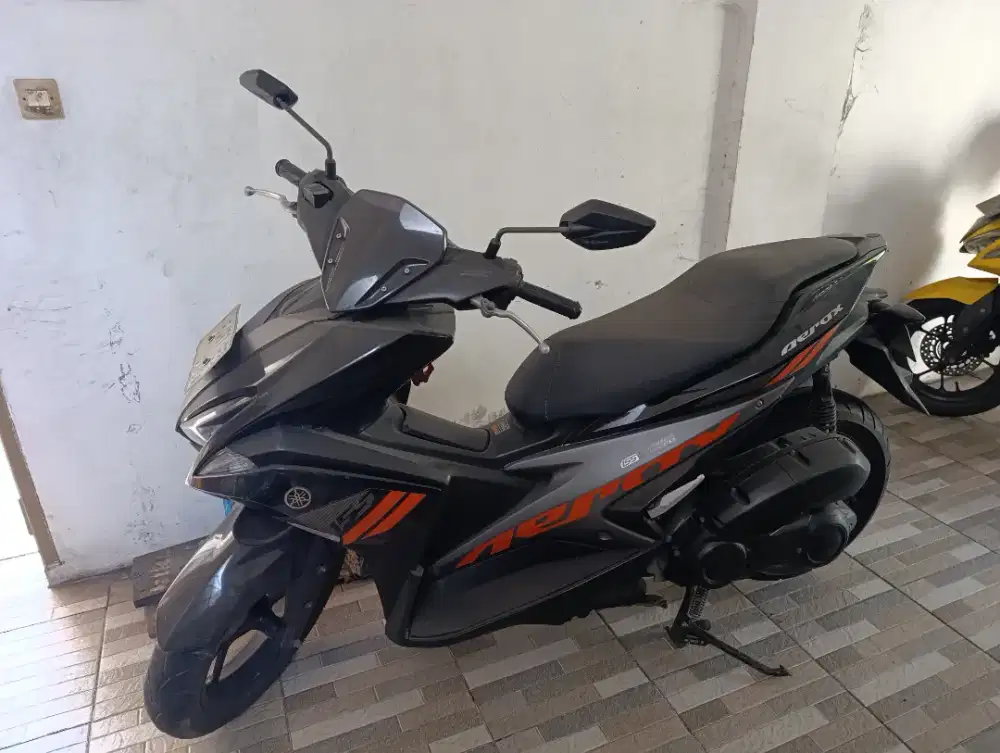 Yamaha Aerox Hitam Istimewa