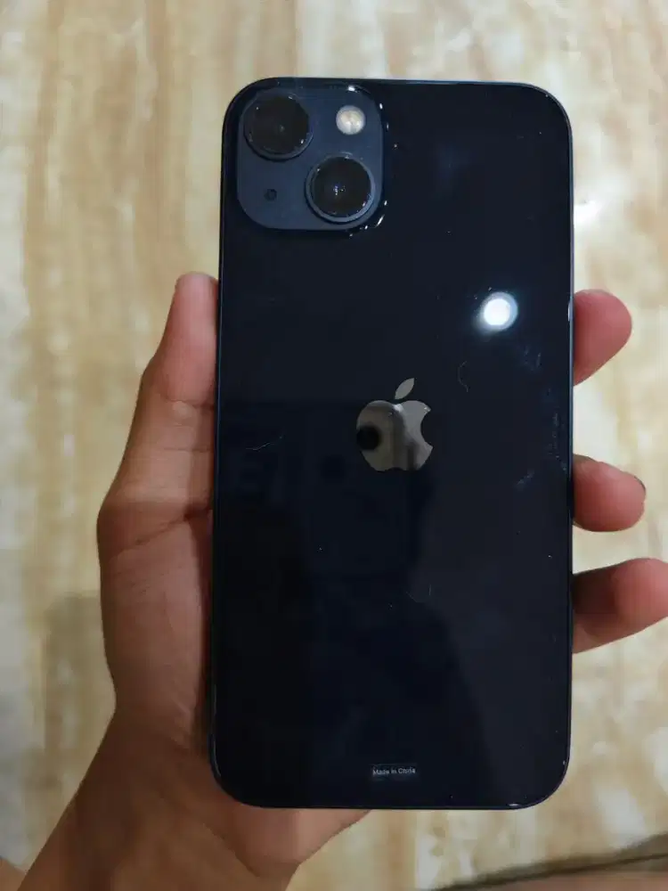 iPhone 13 128GB Midnight Resmi iBox Fullset Mulus Like New BH 99%