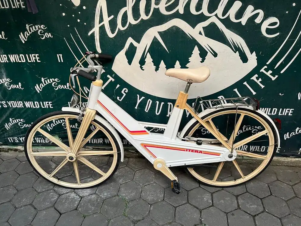 Sepeda Itera volvo tahun 1980 swedia