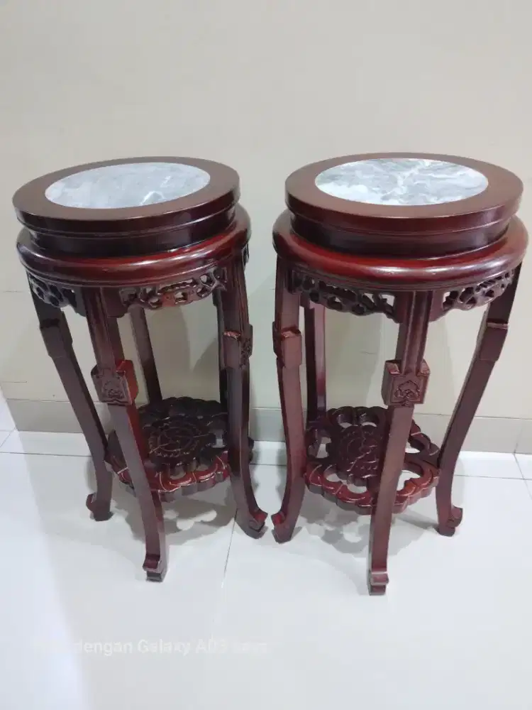 Meja kayu lapis marmer jadul import T.67cm diamtr 34cm. Hgr.satuan