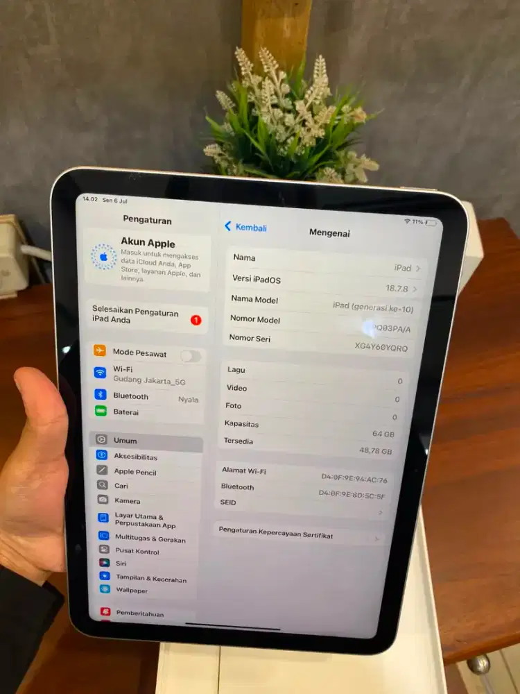 Apple iPad 10 64GB Silver iBox wifi lengkap mulus