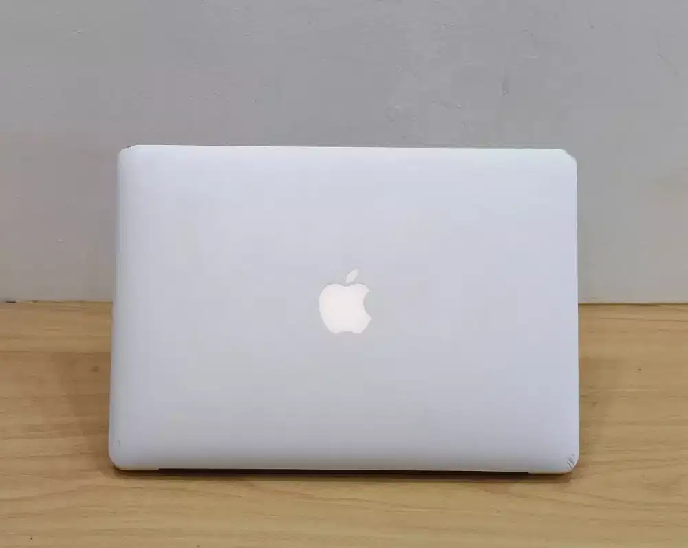 Macbook air 2015 (13 inch, Early 2015)