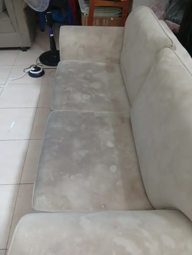 Cuci sofa springbed tangerang