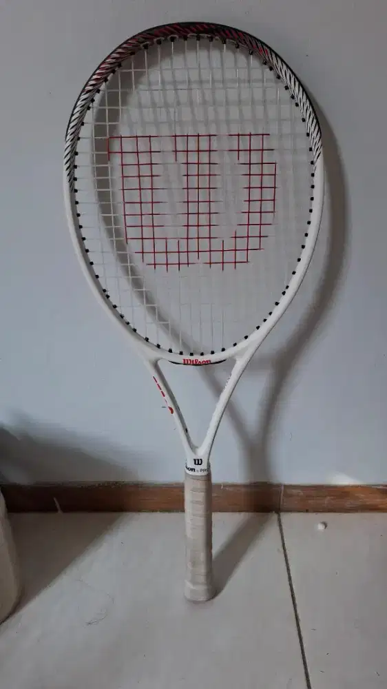 Raket Tenis Wilson Pro Staff 2025