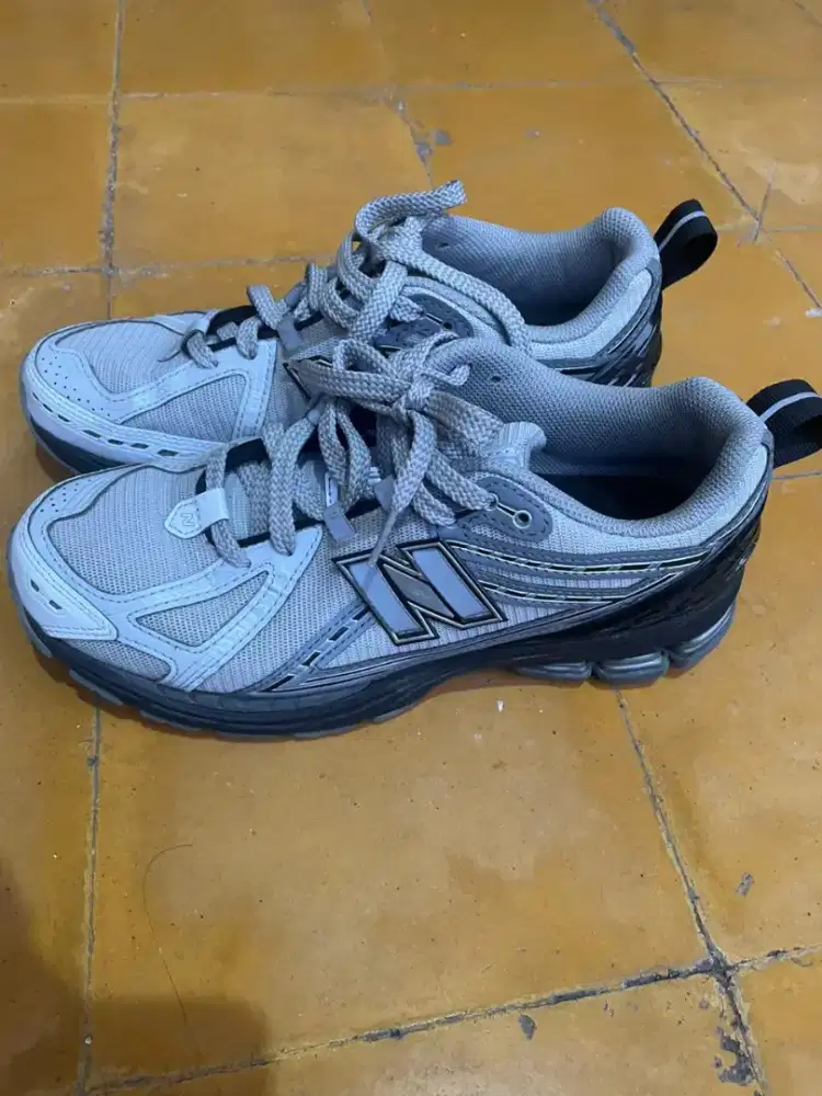 New Balance 1906R Grey