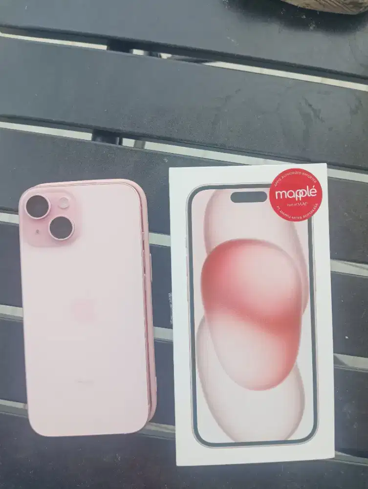 iPhone 15 Pink 128 second like new