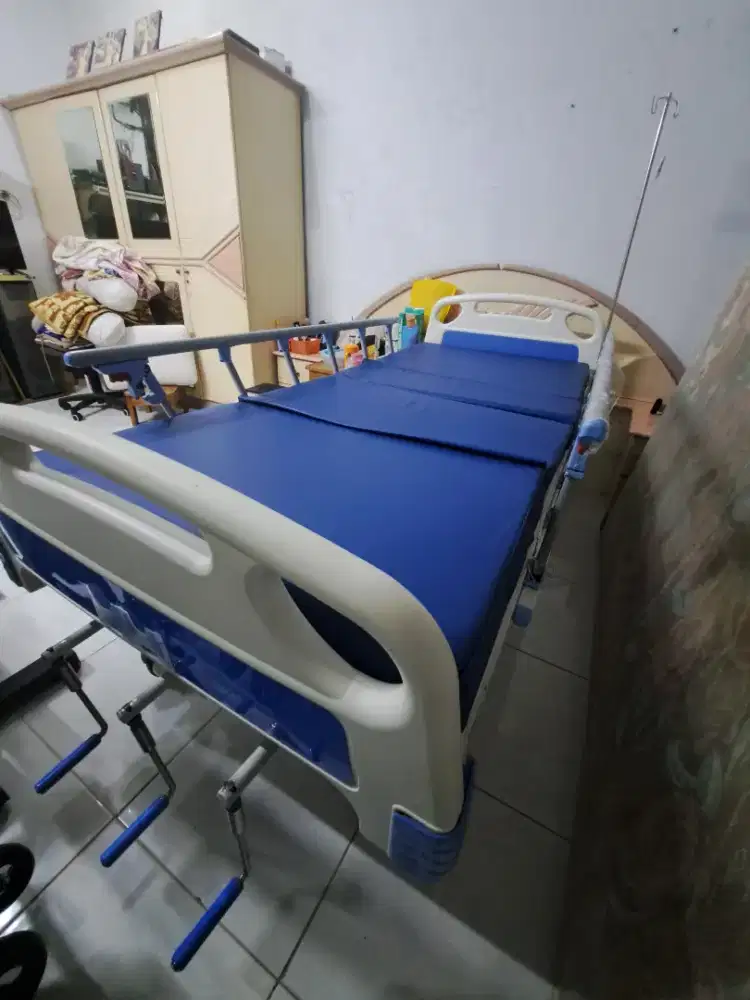 RANJANG KASUR PASIEN Hospital Bed type ABS MANUAL 3 ENGKOL