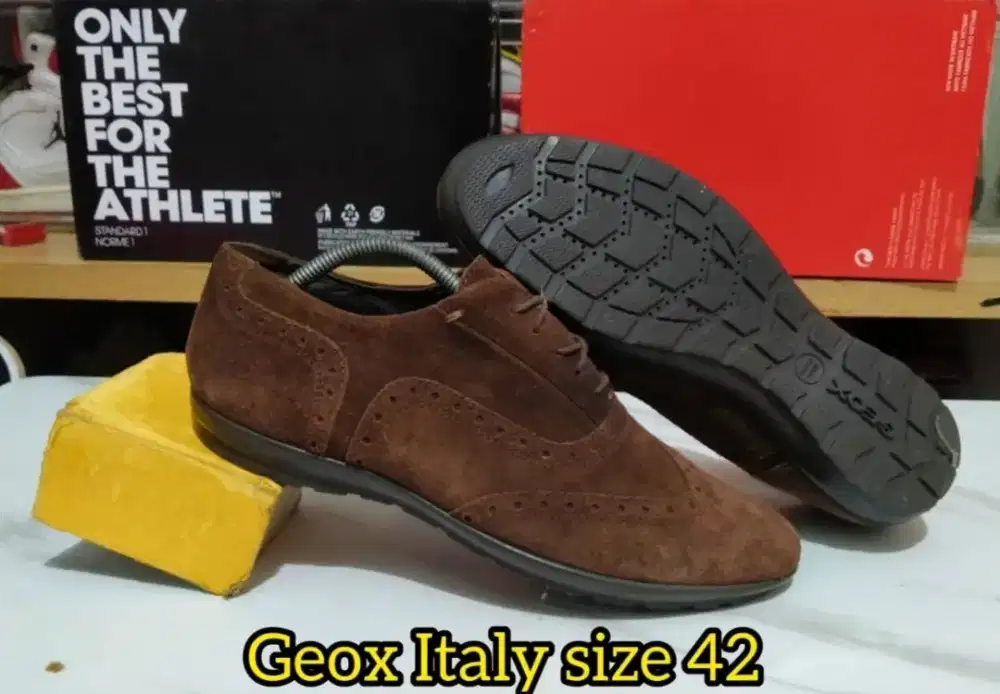 Sepatu Casual Geox Italy