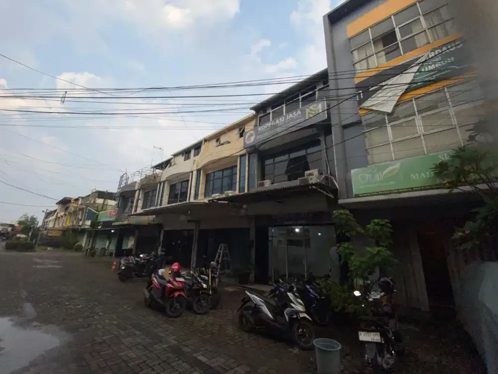 Ruko Pondok Cabe Dijual Siap Huni Pinggir Jalan Utama Dekat Tol
