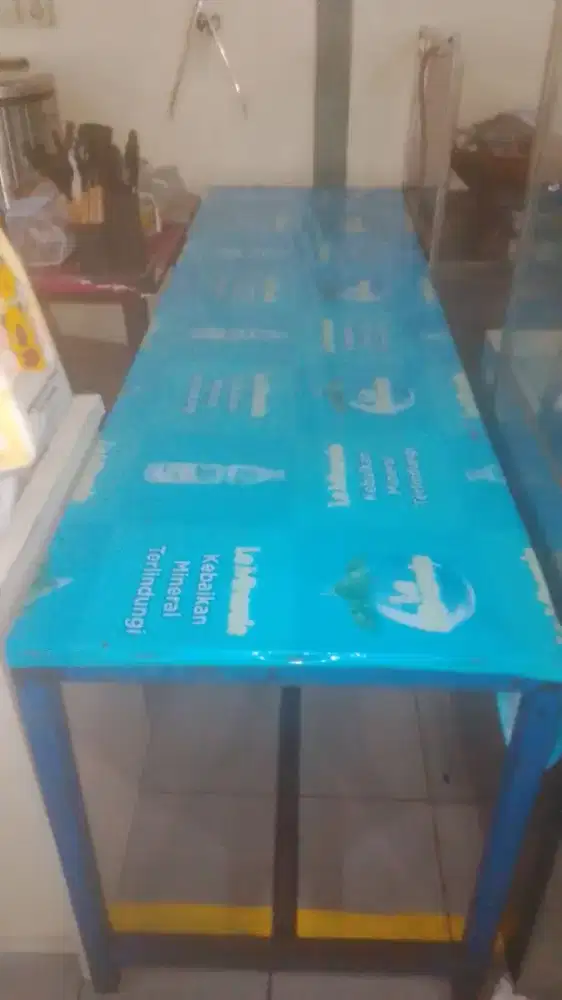 Jualan di Kantin