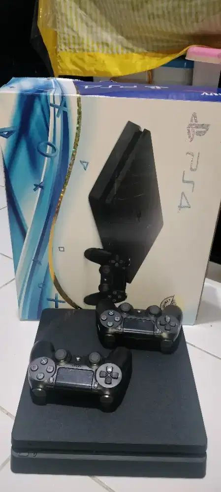 PS 4 slim 500 GB