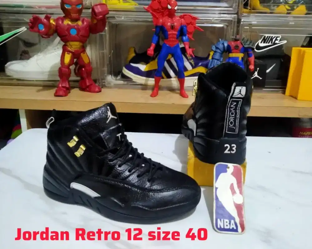 Sepatu Basket Nike Jordan Retro 12 size 40