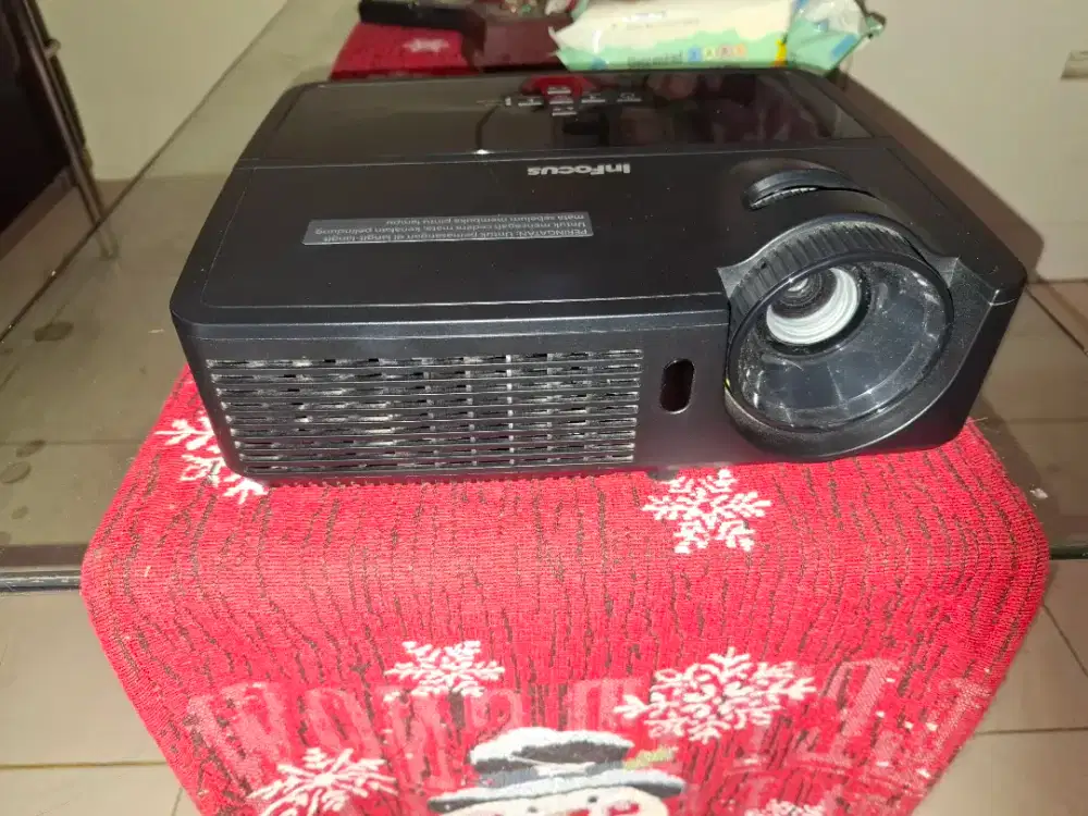 Proyektor INFOCUS N114