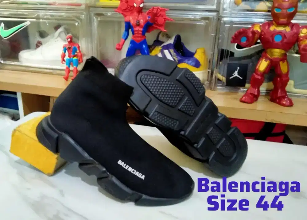 Sepatu Balenciaga Casual Outdoor