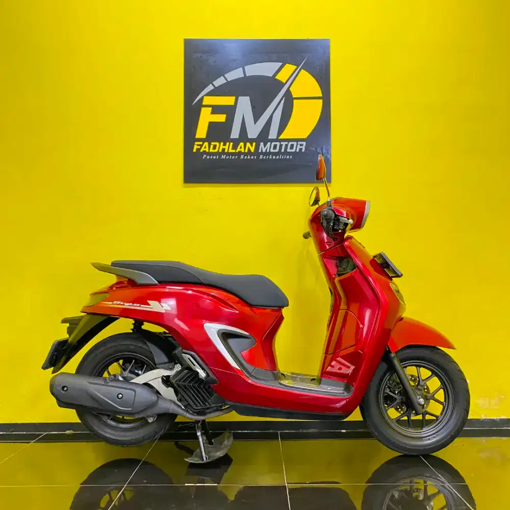 Honda Stylo CBS Tahun 2025 Kilometer Rendah Plat Tangerang Selatan