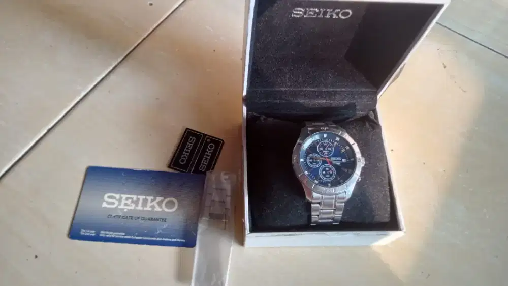 Jam tangan Pria Seiko Quartz Chronograph 4T57-00A0