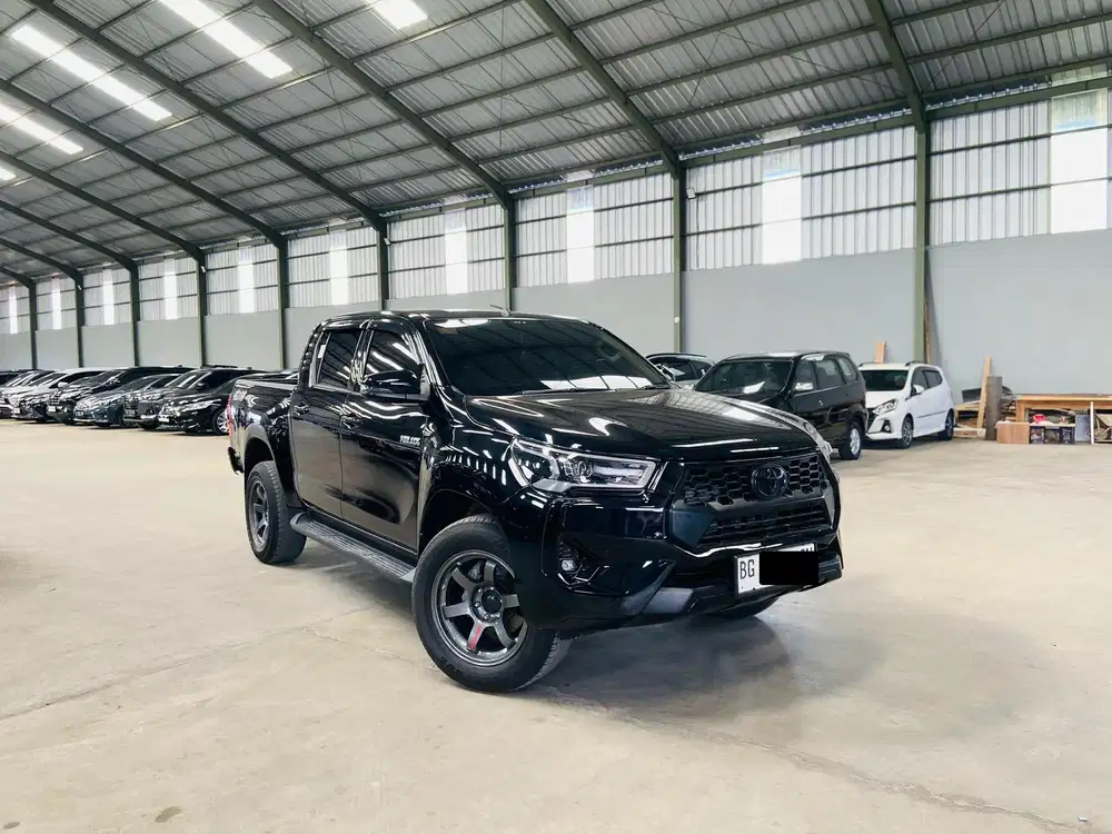 HILUX 2.4 V DC 4X4 2024 / 2025 AT Matic, Sangat terawat